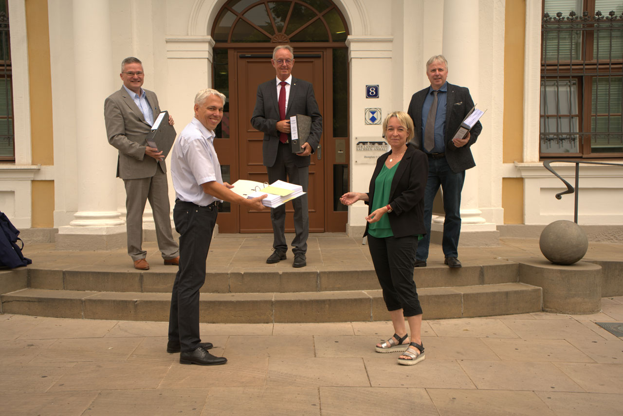 petitionsuebergabe-landtag-xl